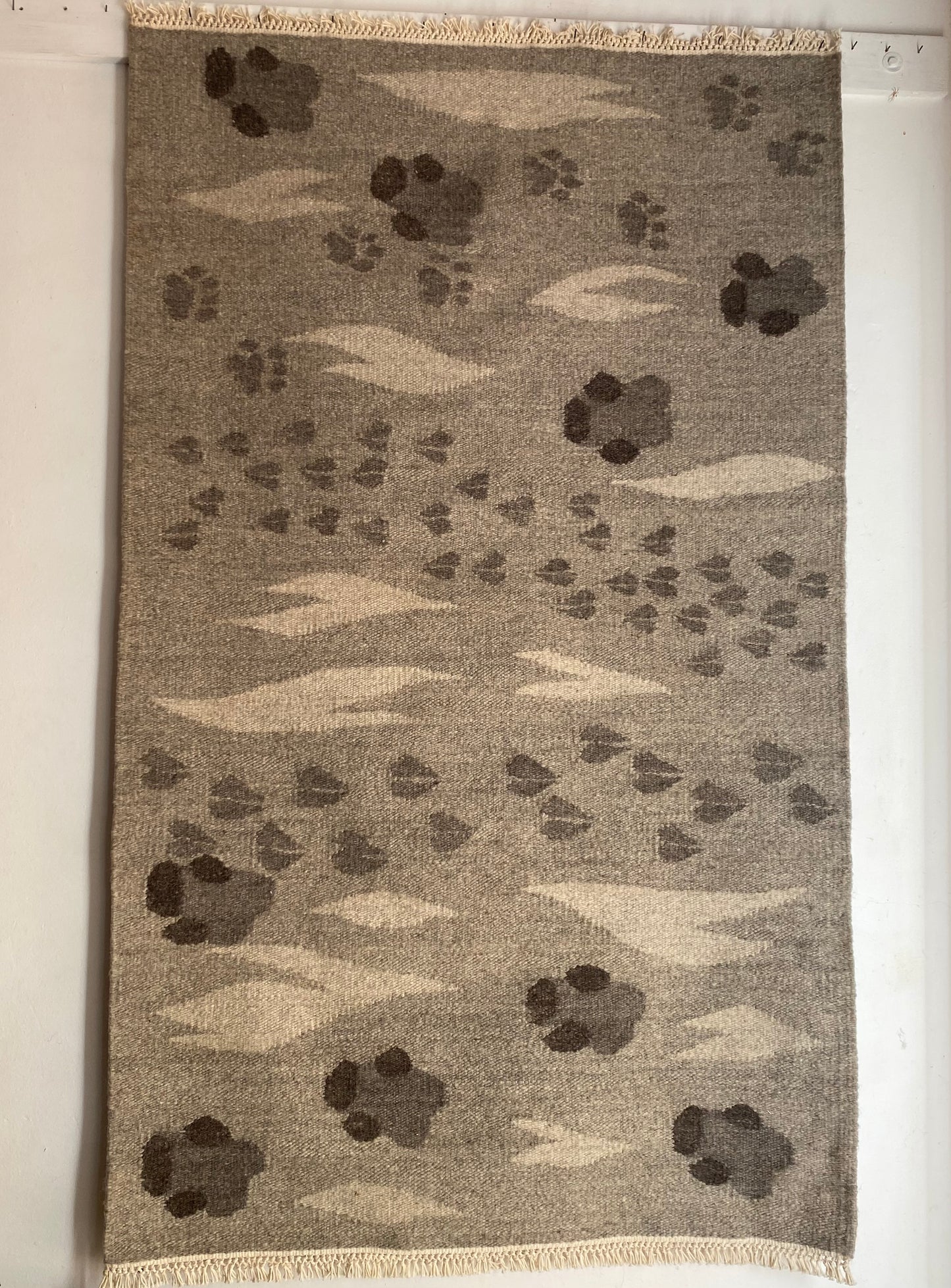 “Signs of the wild” carpet